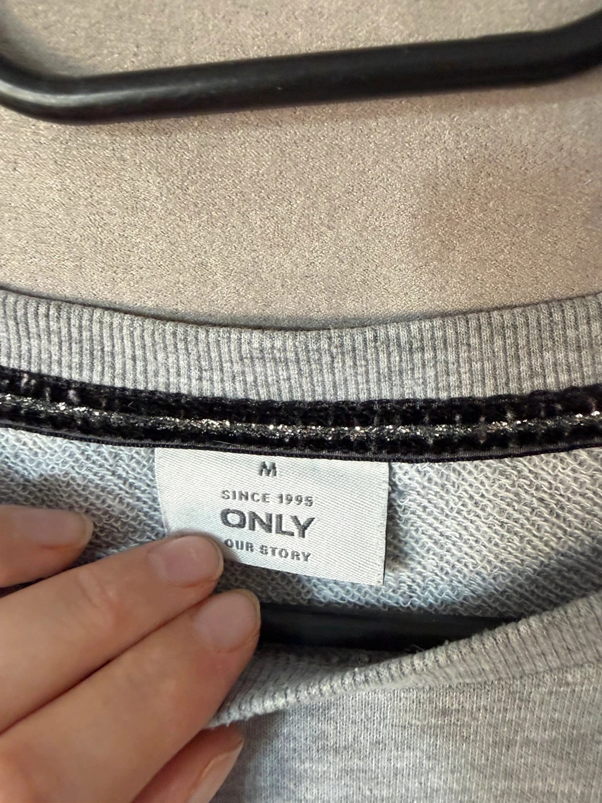 Sudadera gris ONLY talla M – photo 2